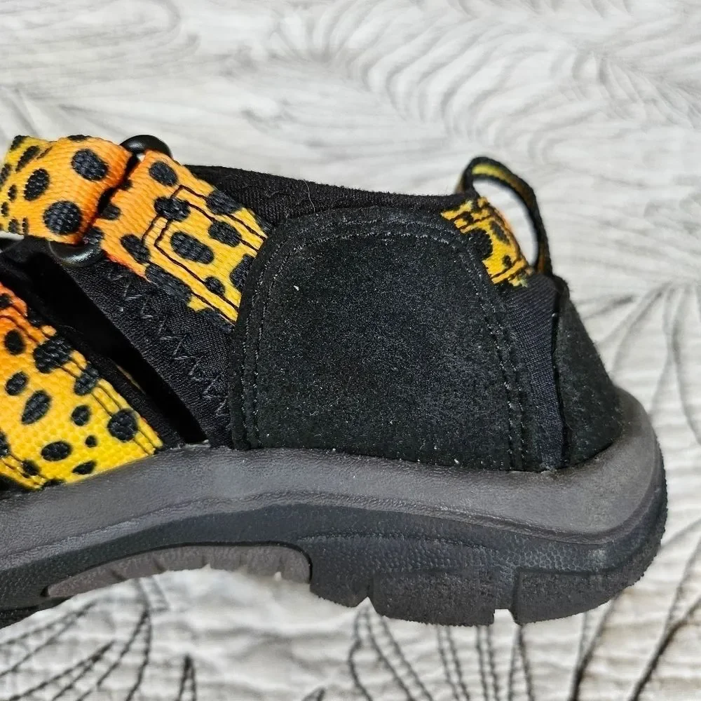 VGUC Keen Newport H2 Cheetah Rainbow Unisex Kids 4 EU 35 Yellow Orange